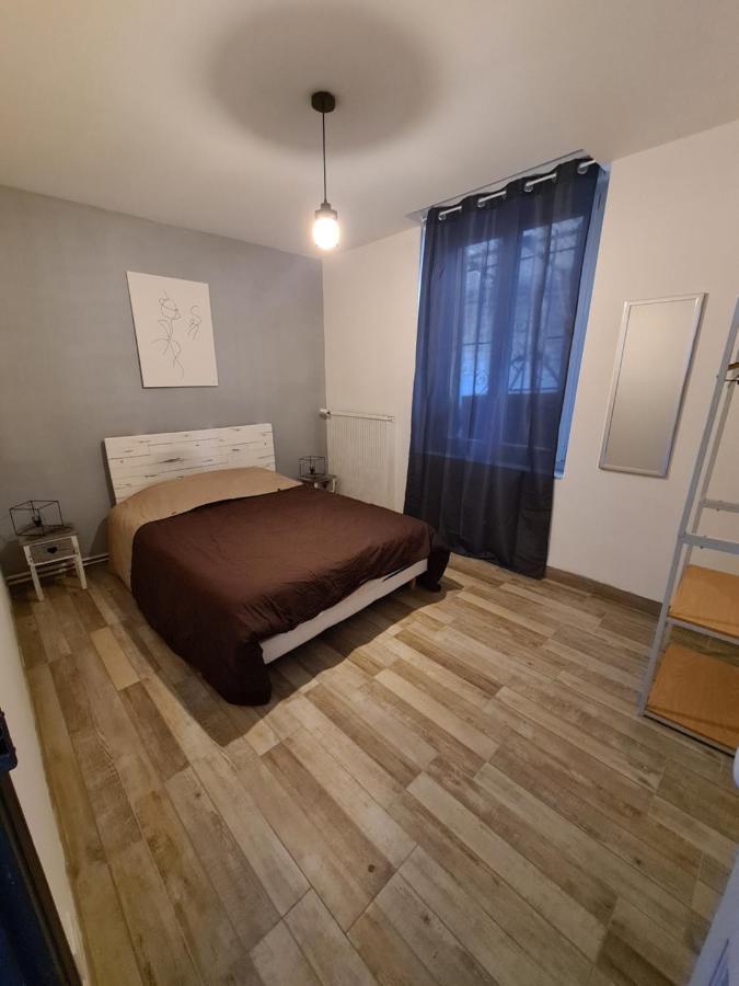Апартаменти Chez Les Poilus Верден-сюр-Мез Екстер'єр фото